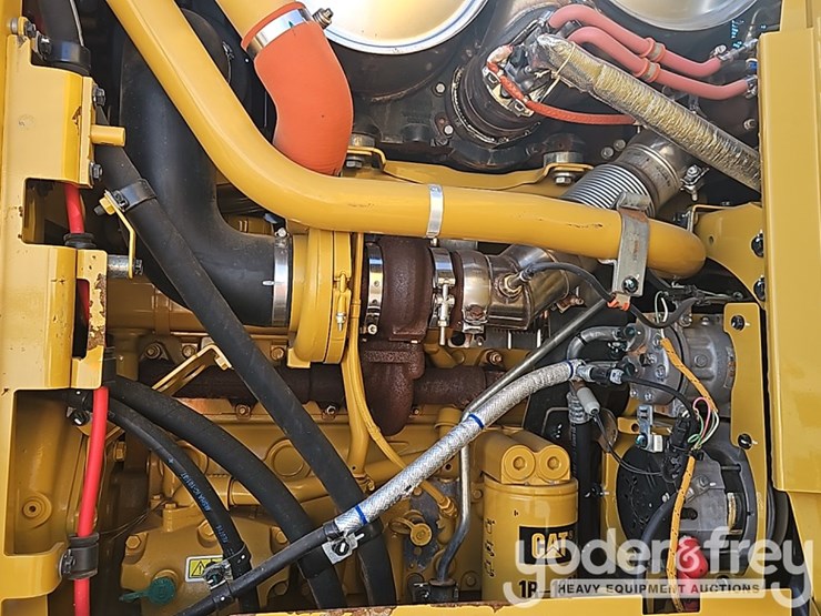 2018-caterpillar-12m3-image-25