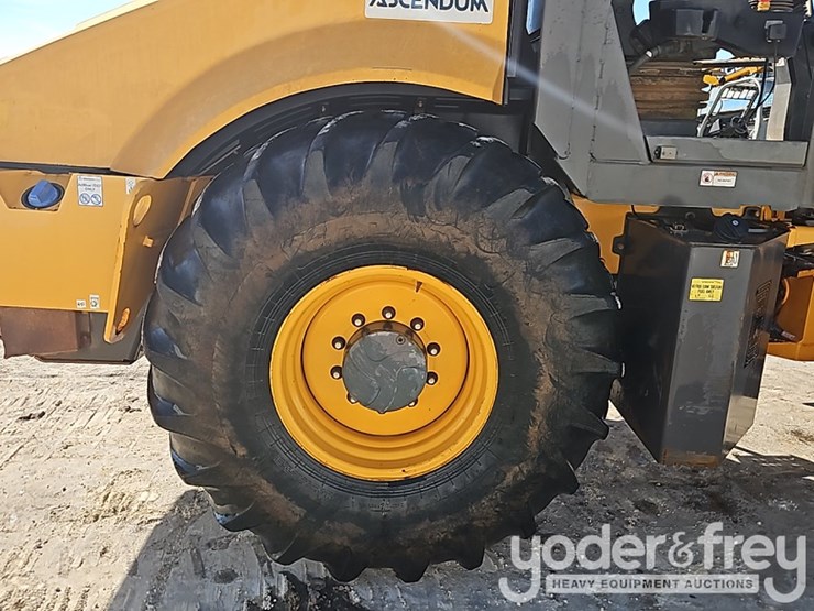 2018-volvo-sd115b-image-8