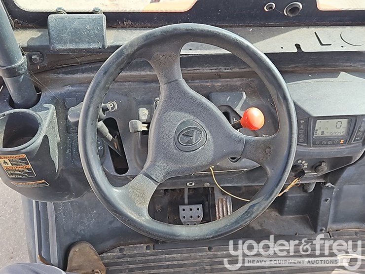 2014-kubota-rtv-x900-image-25