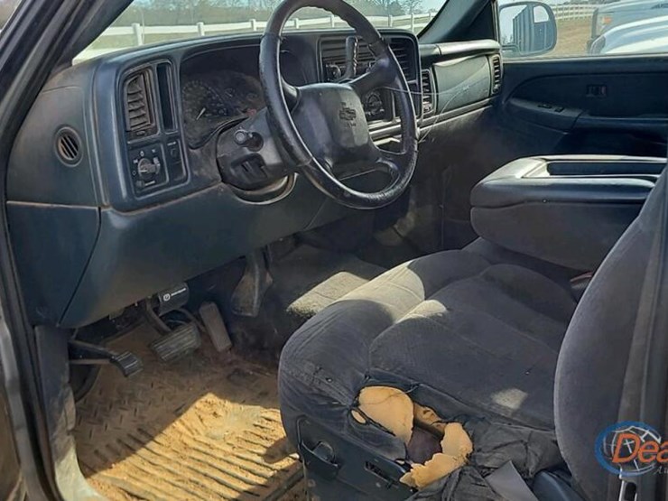 2001-chevrolet-2500hd-image-12