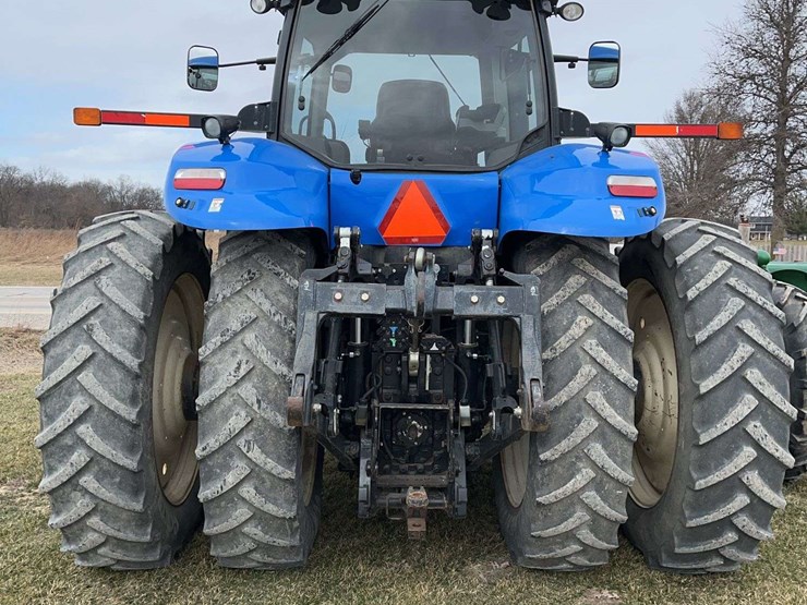 2012-new-holland-275-image-5