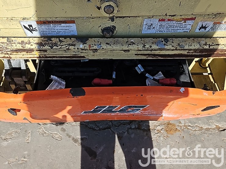 2016-jlg-1930es-image-15