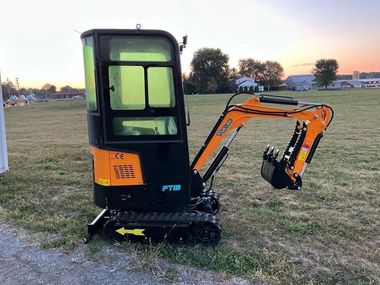 #1208-•-unused-future-ft13c-mini-excavator-image-12
