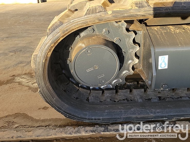 2024-komatsu-pc55mr-image-11