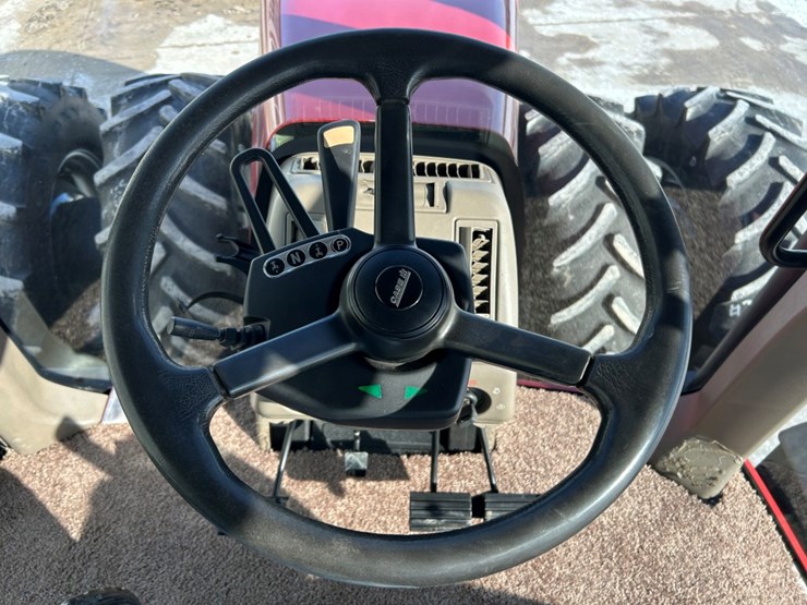 2009-case-ih-magnum-335-image-37