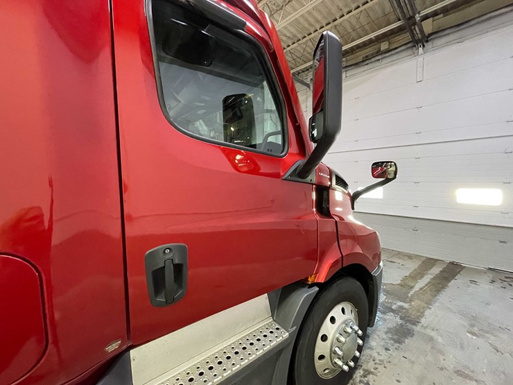 #6226-•-2021-freightliner-cascadia-semi-truck-(title-in-delay)-image-27