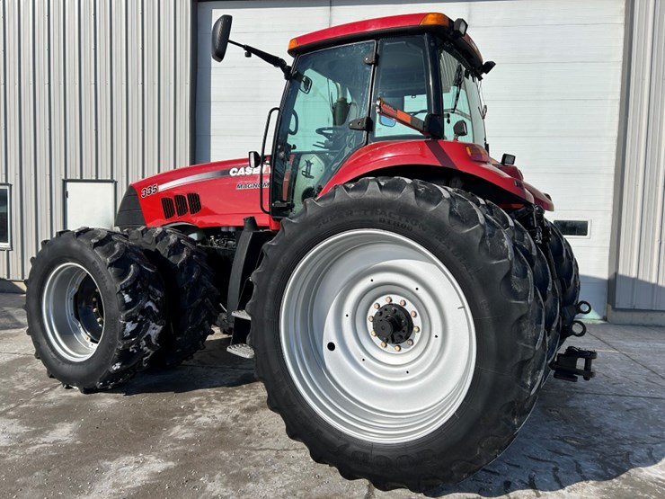 2009-case-ih-magnum-335-image-17