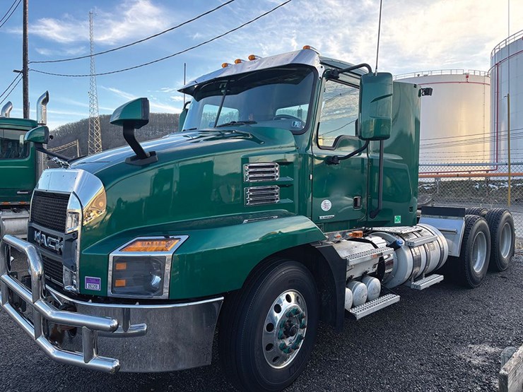 2023-mack-anthem-image-2