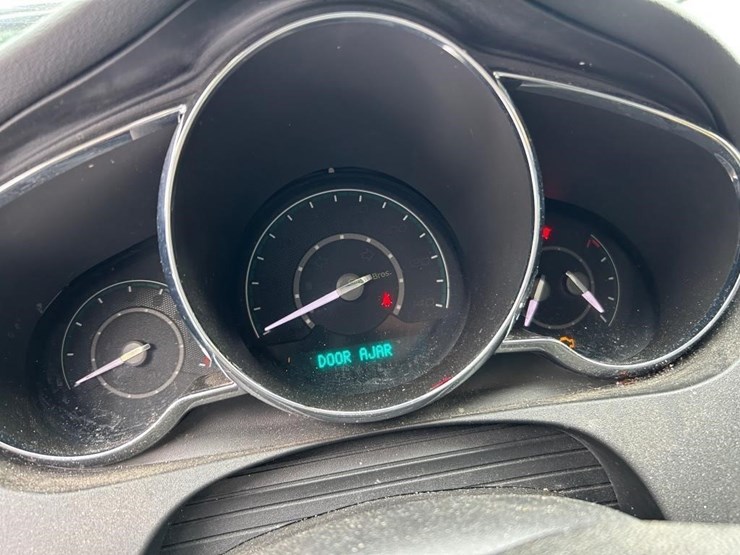 2011-chevrolet-malibu-sedan-image-13