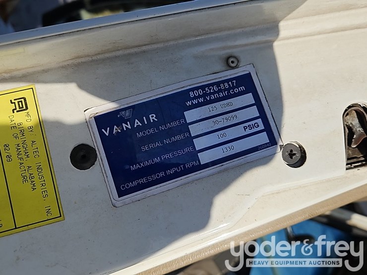 2009-sterling-acterra-image-63