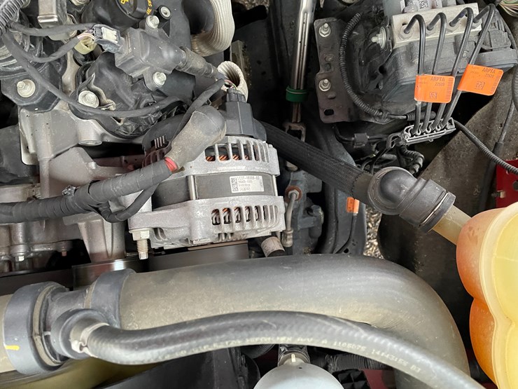 2021-ford-f350-xl-image-37