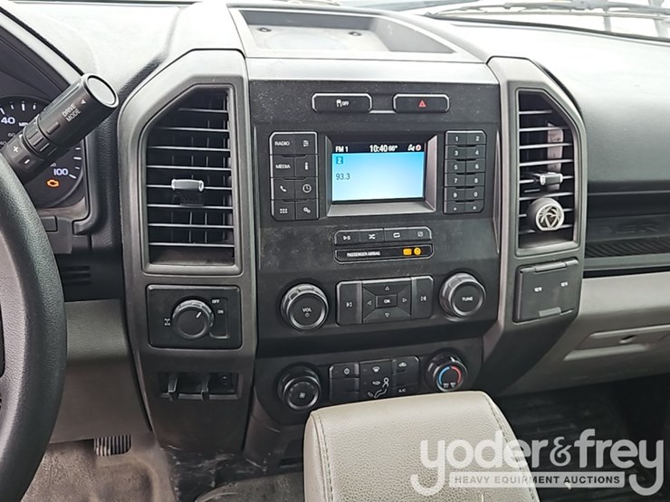 2022-ford-f250-image-27