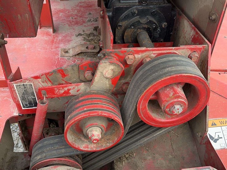 new-holland-1431-image-11