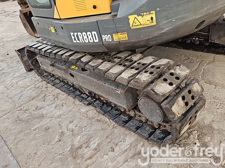 2020-volvo-ecr88d-image-27