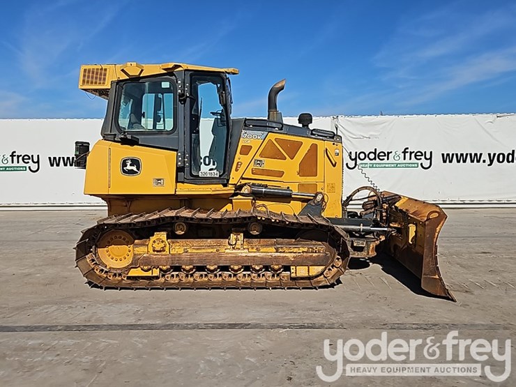 2017-deere-700k-lgp-image-6