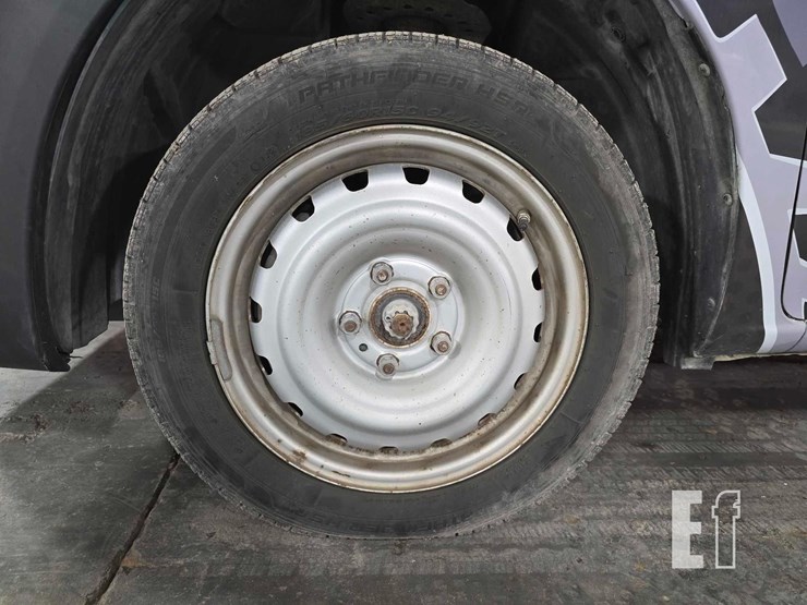 2014-nissan-nv200-image-20