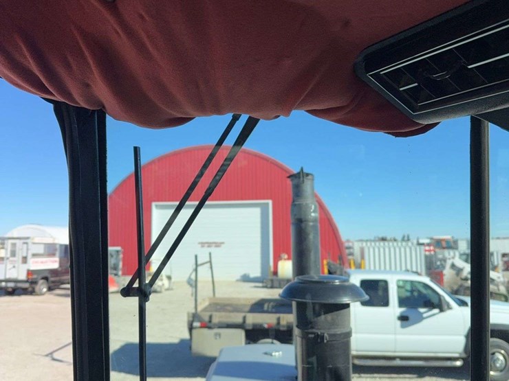 1980-series-iii-white-155-tractor,-2wd,-18.4x38-tires,-5100hrs,-540/-small-1000-pto,-ac-and-heat-work,-seller-is-upgrading,-2-remotes,-approx.-90%-tread-on-tires-image-22