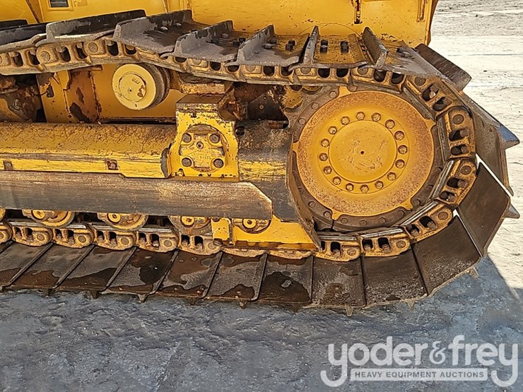 2017-deere-700k-lgp-image-23