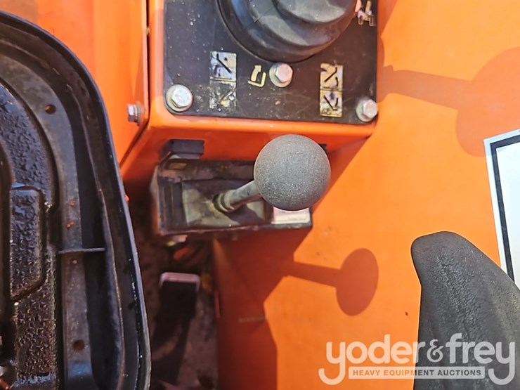 2014-sky-trak-10054-image-26