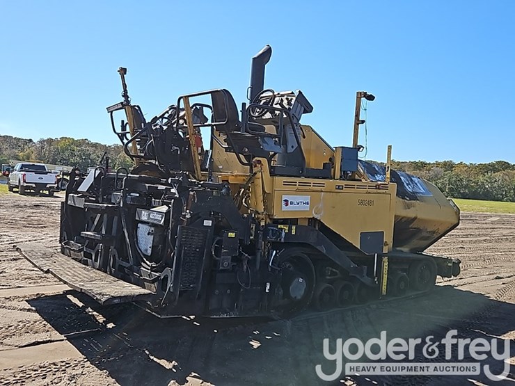 2012-caterpillar-ap-1055e-image-5