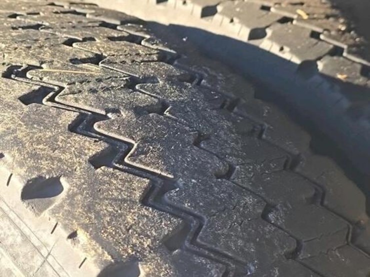 2012-ford-f550-image-14