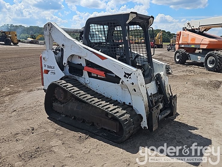 2017-bobcat-t770-image-25