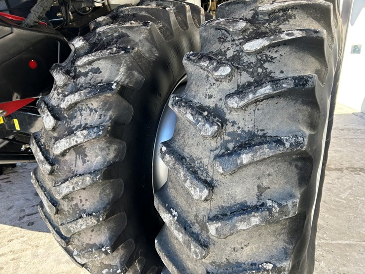 2007-case-ih-7010-image-52