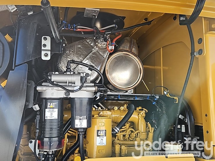 2026-caterpillar-926-image-24