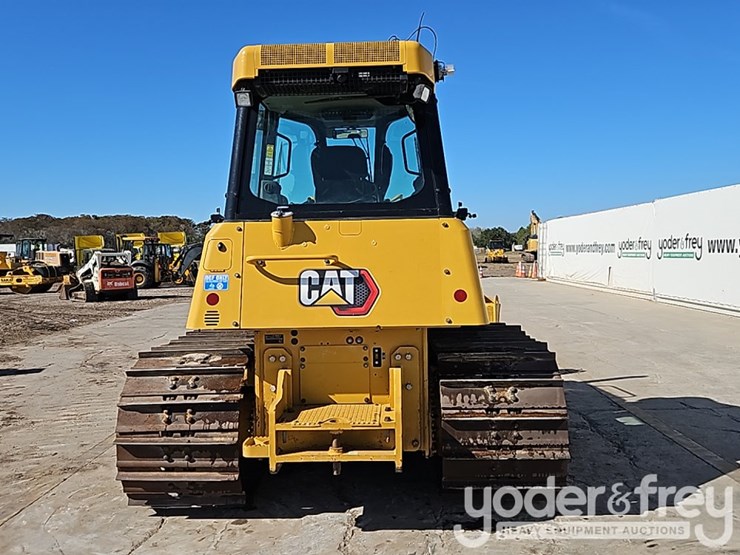 2022-caterpillar-d4-lgp-image-24