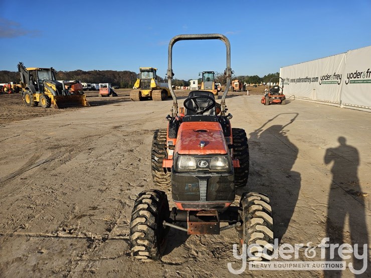 2006-kubota-b7510hsd-image-17