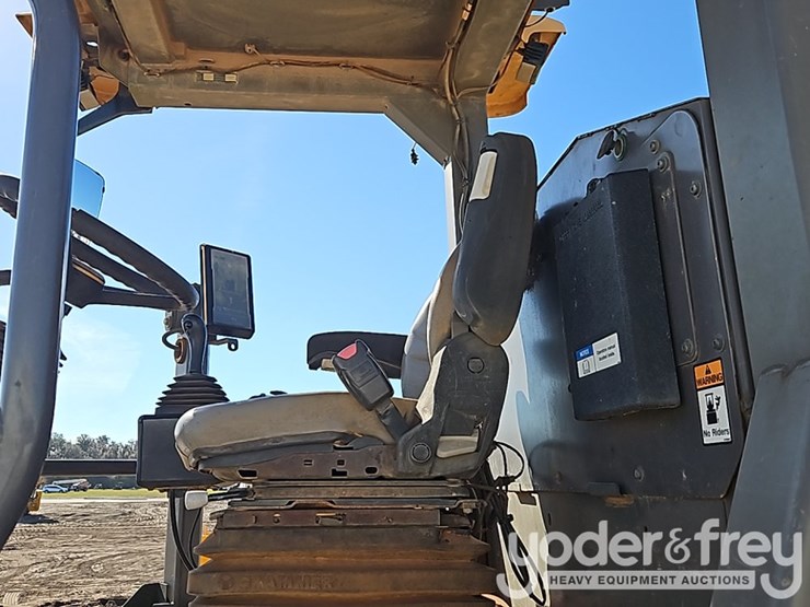 2018-volvo-sd115b-image-22