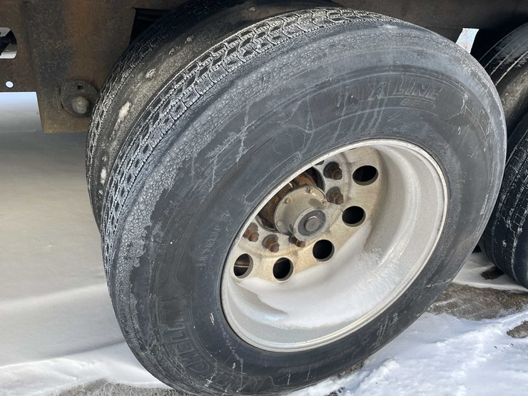 2010-utility-reefer-image-20