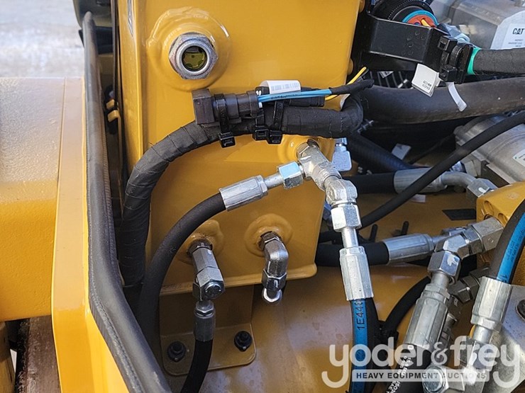 2025-caterpillar-cb4.0-image-20