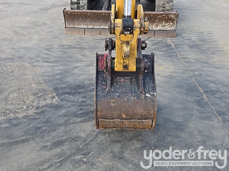 2021-caterpillar-303-image-25