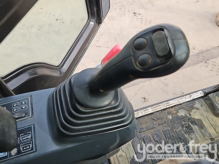 2023-sany-sy135c-image-37