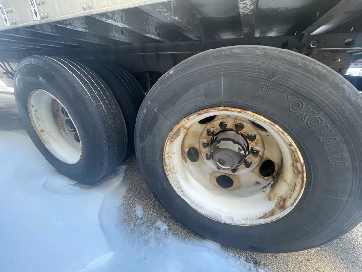 2012-utility-reefer-image-27