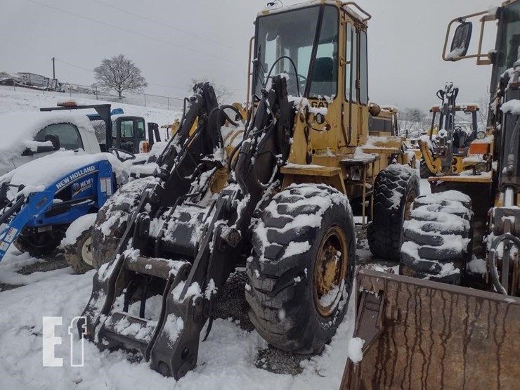 caterpillar-it28-image-1