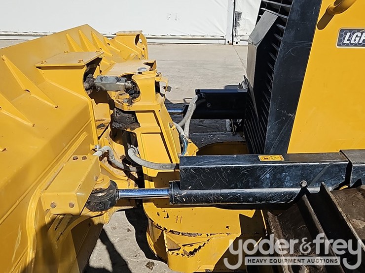 2022-caterpillar-d4-lgp-image-16