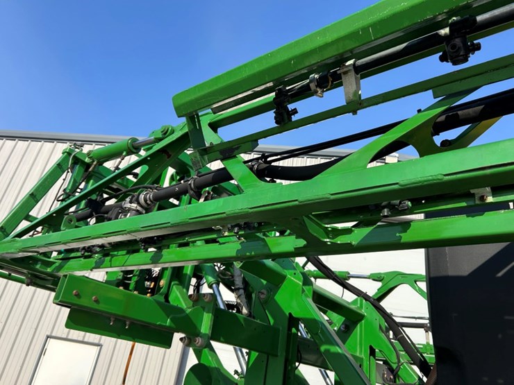 2015-john-deere-r4030-image-18