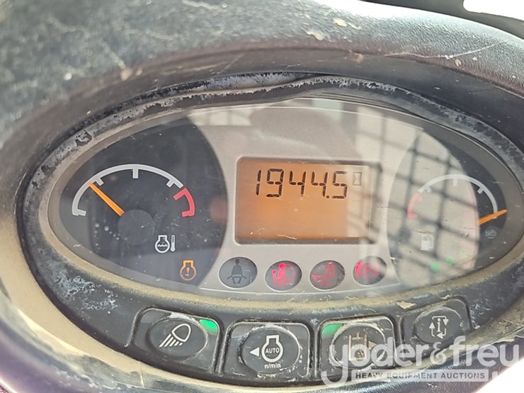 2019-bobcat-t870-image-32