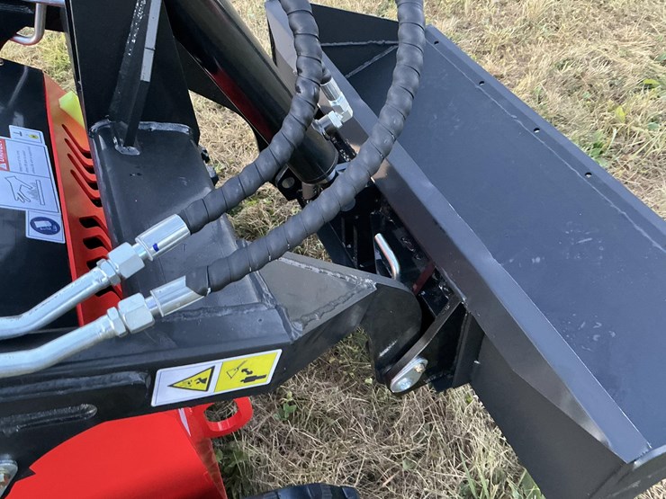 #1010-•-unused,-future,-skid-steer-loader-ft380r-image-22