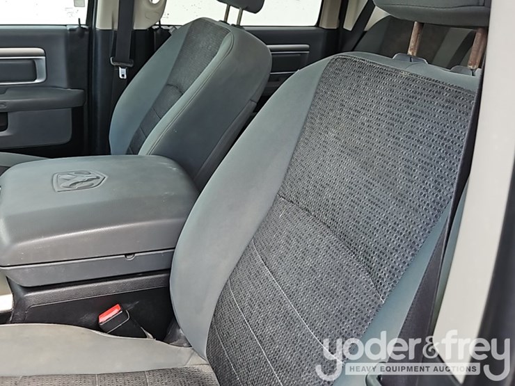 2014-dodge-ram-1500-image-24