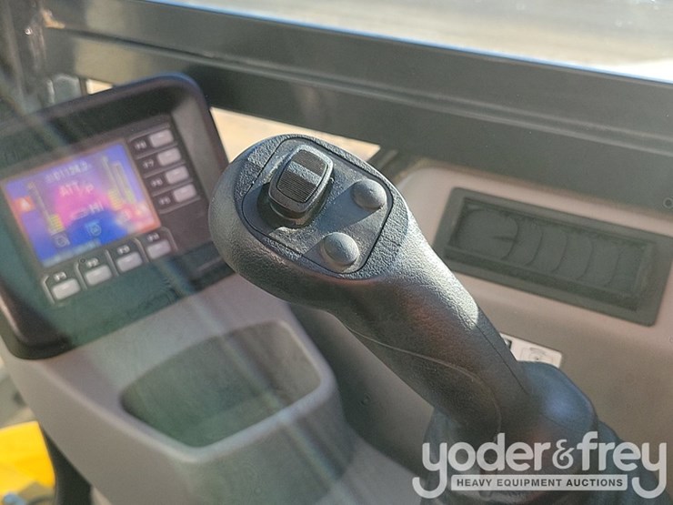 2024-komatsu-pc55mr-image-46