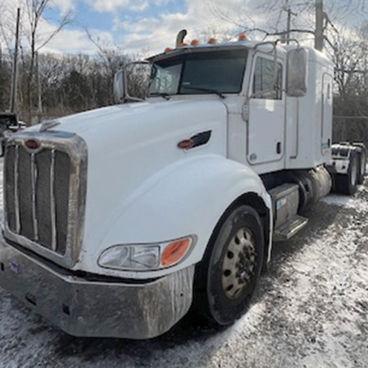 2014 PETERBILT 386