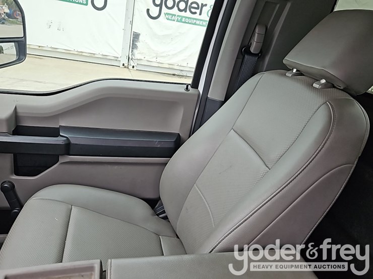 2022-ford-f250-image-25