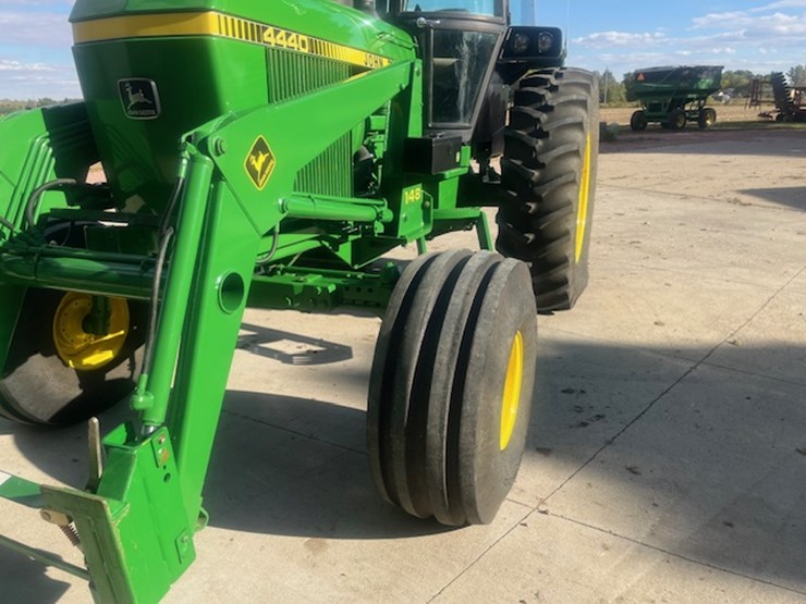 1980-john-deere-4440-full-restore-image-7