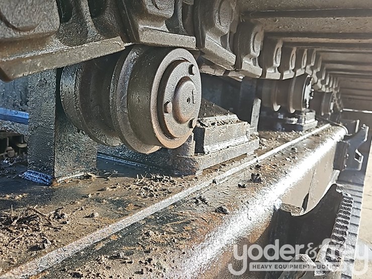 2019-caterpillar-352fl-image-26