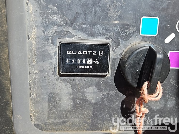 2016-jlg-600sc-image-31