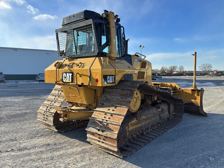 2016-caterpillar-d6n-lgp-image-6