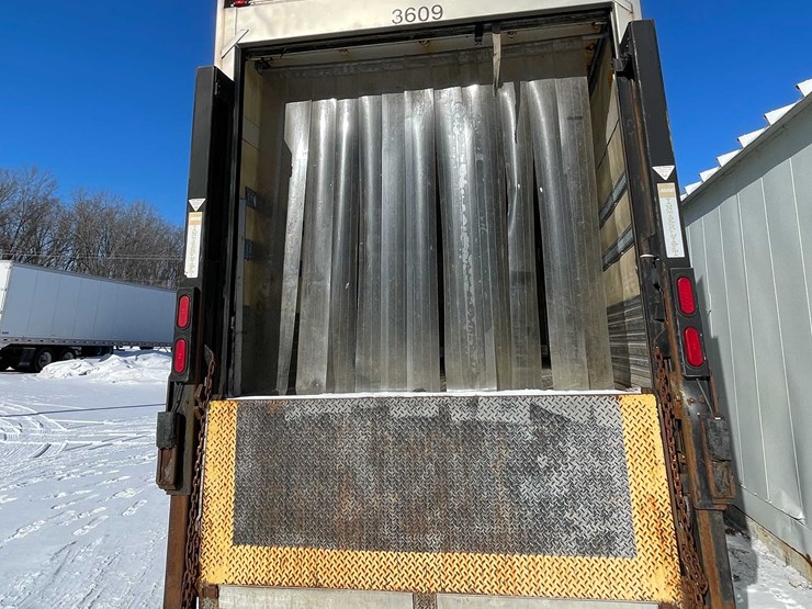 2009-utility-reefer-image-19